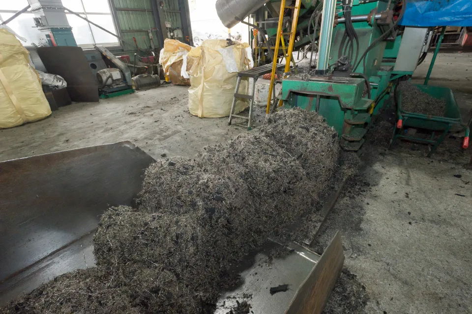 タイヤ燃料資源生成(勇払リサイクル工場)